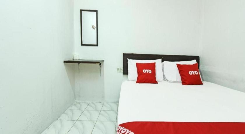 Oyo 90643 Gks Hotel Seremban Exterior photo