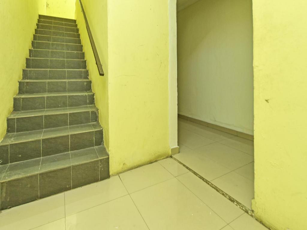 Oyo 90643 Gks Hotel Seremban Exterior photo
